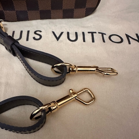 ❤️ SOLD! Louis Vuitton Trevi PM - Pristine Condition! ❤️ - Picture 5 of 12